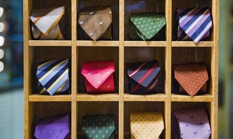 واردات 9 تن کراوات و دستمال گردن به کشور!