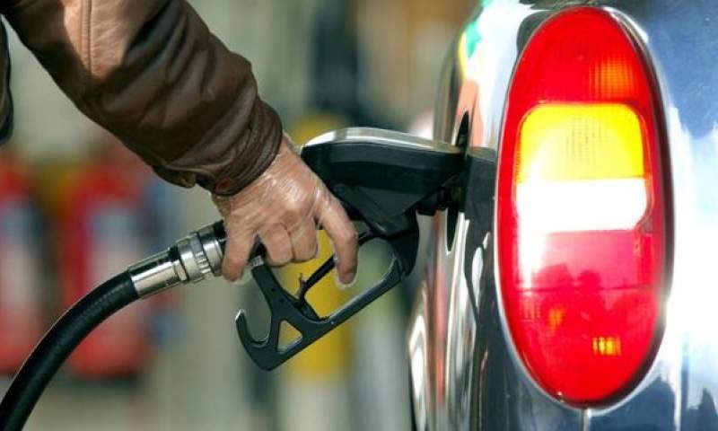 مصرف روزانه بنزین در کشور چند لیتر است؟