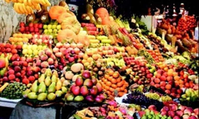 کاهش قیمت گوجه فرنگی و پیاز/موز ١٠٠٠ تومان ارزان شد