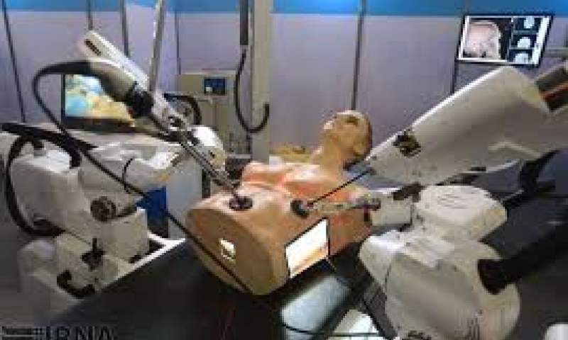 تولید مشترک ربات جراح سینا در روسیه آغاز شد