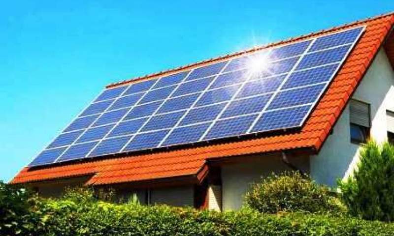 افتتاح نخستین نیروگاه خورشیدی خانگی استان بوشهر در دشتی