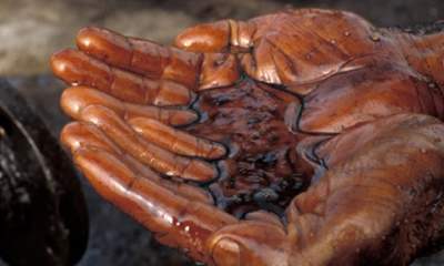 دولت به طلبکاران خود نفت خام می‌دهد