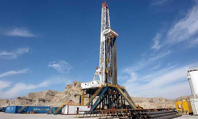 حفاری ۱۳۲ هزار متر چاه نفت و گاز در سال جاری