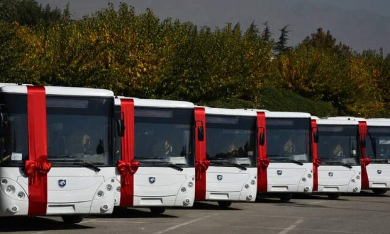 تحویل ۱۰۰ دستگاه اتوبوس و مینی بوس به شهرداری‌ها