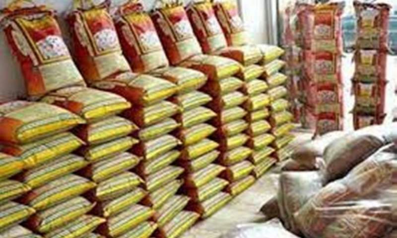 توزیع برنج وارداتی، بازار را به ثبات می‌رساند