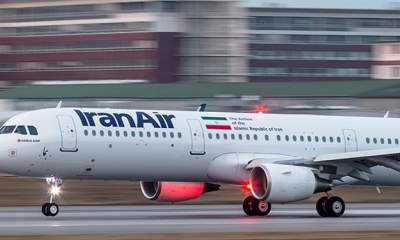 گروه پروازی هما در پرواز لندن-تهران در بدو ورود به کشور قرنطینه می‌شوند