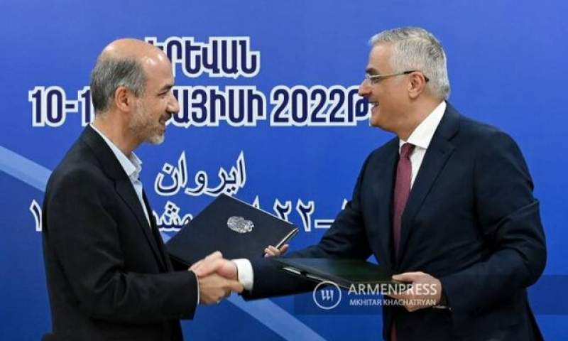 امضای سند یادداشت تفاهم همکاری‌های اقتصادی ایران و ارمنستان